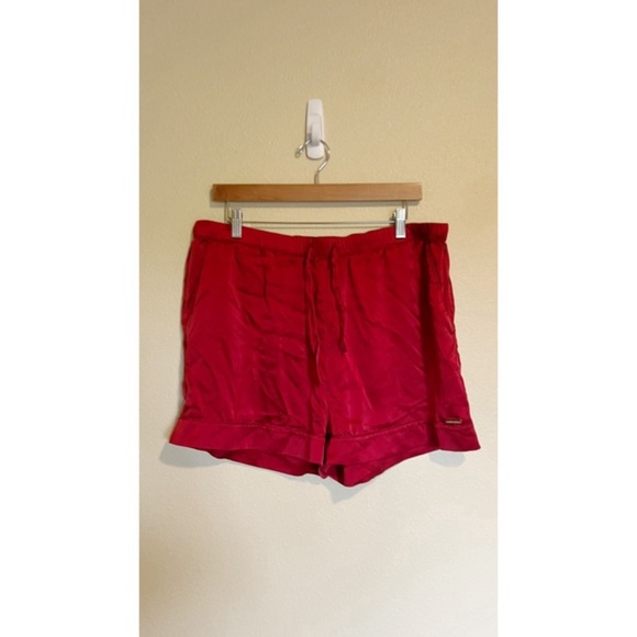 Cozy Earth Red Serenity Silk Classic Pajama Shorts XXL - Picture 4 of 12
